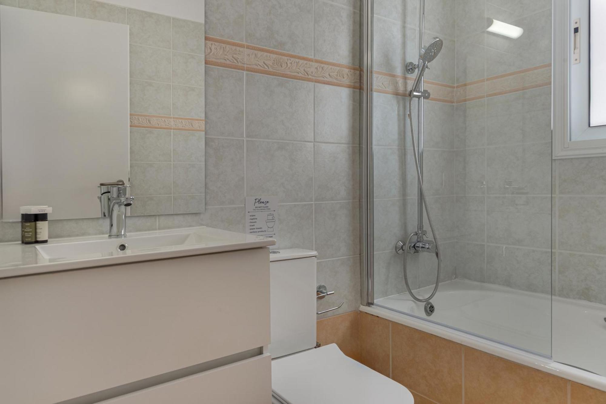 Phaedrus Living Ithaki Gardens Flat